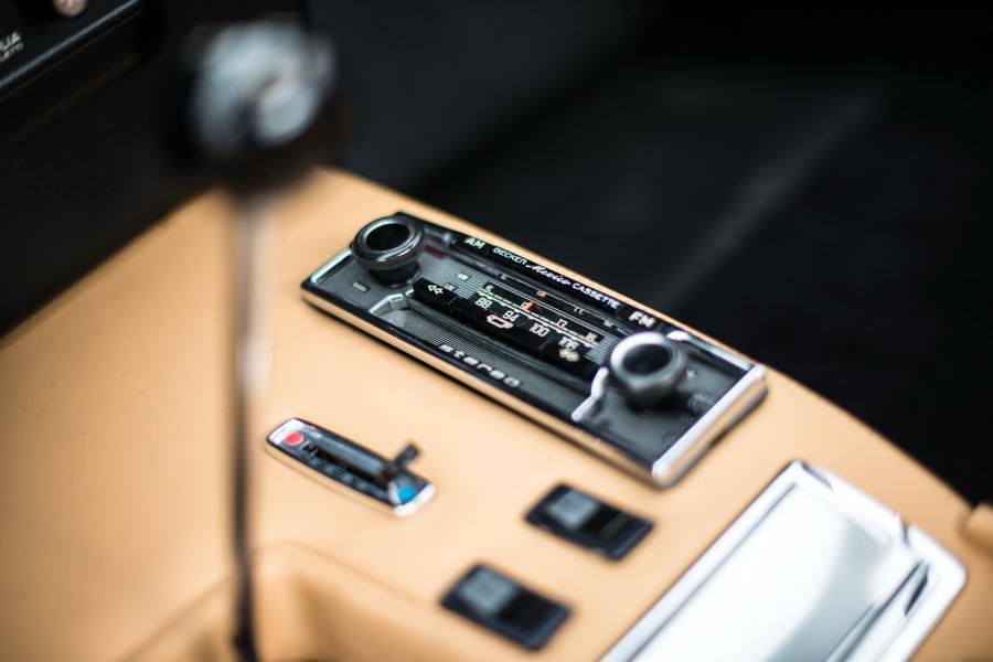 Детали интерьера Ferrari 365 GTB/4 Daytona 1971 года  (NA) (фото 26 из 58)